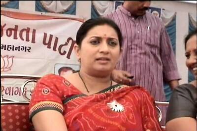 Smriti Irani helps woman who met with road accident in Kerala