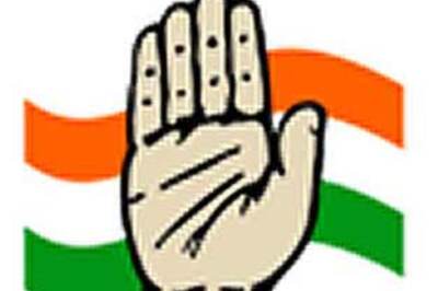 Cong gets ready for polls, reshuffles state heads