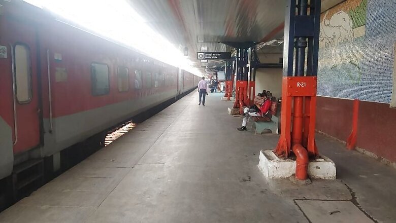 Railways to Release Full Salary to Lakhs of Contractual Workers During Suspension of Service