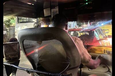 Peak Bengaluru: Auto Driver Uses Office Chair As Seat, Internet Has a Lot to Say
