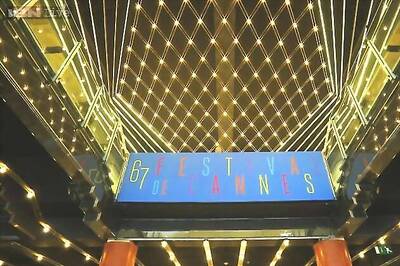 Cannes autograph-hunters brave sun, rain, long hours for 'dream'