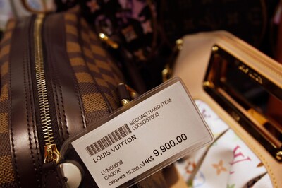 As Christmas Nears, US Consumers Are Confident, But For Billionaires Its Business as Usual