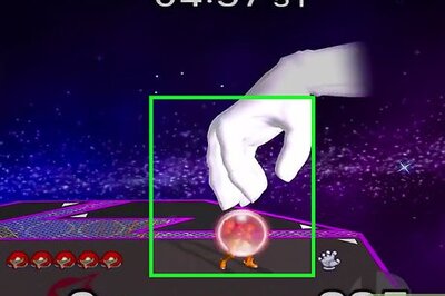 How to Beat Master Hand in Super Smash Bros.