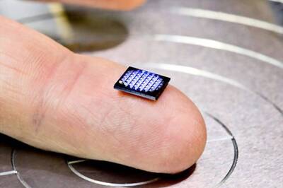 Meet World's Tiniest Computer by IBM That Equals The Size of a Salt Grain