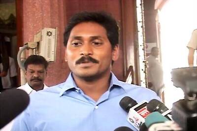 CBI questions Andhra minister in Jagan case