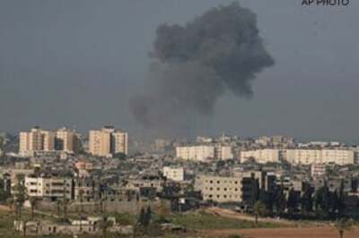 Israeli tank strike kills 8 in northern Gaza