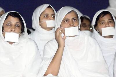 Jain Temple in Ujjain Restrains Entry of Girls Wearing Jeans, Skirts