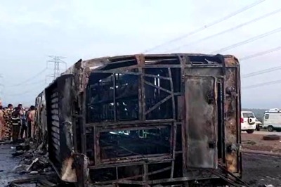 News18 Afternoon Digest: Buldhana Road Crash Kills Over 25; France Riots Continue and Other Top Stories