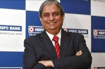 Former HDFC Bank Chief Aditya Puri Backs Corporates in Banking, Says No Harm in Trying it