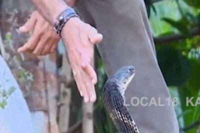 Meet Snake Joy, The Kannada Man Who Has Rescued Around 7000 Serpents