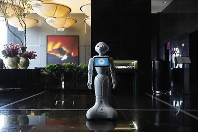 CES 2018: Las Vegas Hotels Bet on Technology to Attract, Dazzle Guests