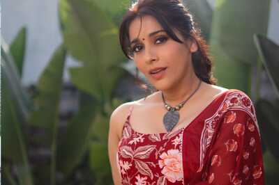 Rashmi Gautam Looks Picture Perfect In Bright Red Frock Suit