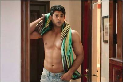 Sidharth Shukla Fans Celebrate Six Years of His Bollywood Debut with Humpty Sharma Ki Dulhania
