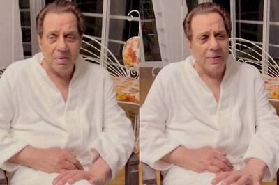 Dharmendra Fights Back Tears As He Listens To Zindagi Ke Safar Mein, Talks About Death