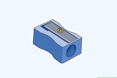 How to Remove the Blade from a Pencil Sharpener