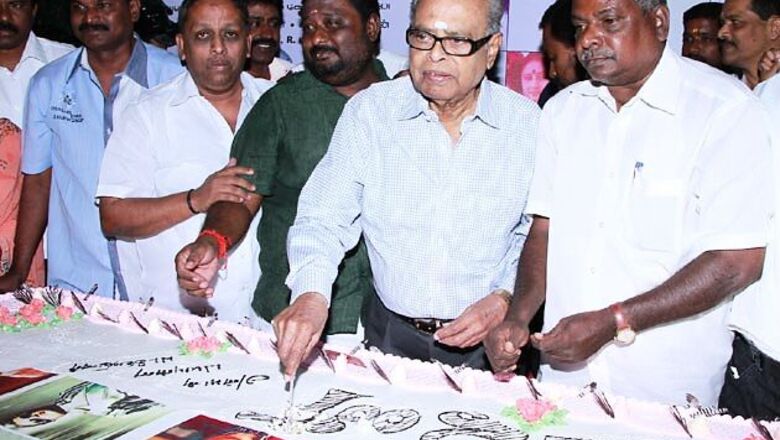 Rajinikanth keeps 62nd birthday simple