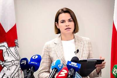 Blinken Meets Belarus Opposition Leader As Criticism Mounts