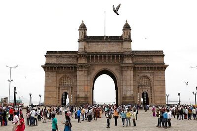 'There's Actually Winter in Mumbai': Perplexed Residents React as Mercury Dips to 13 Degrees in Some Areas