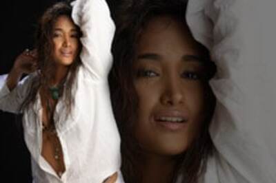 Sexy Jiah set to rule the airwaves