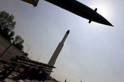 Iran fires two ballistic missiles in new test