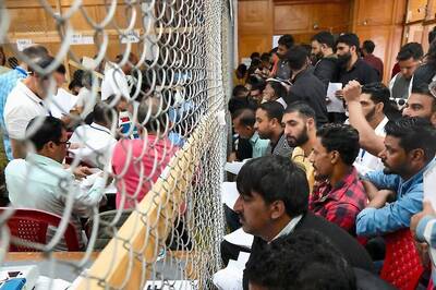 BJP Nears Historic Hat-Trick In Haryana Nail-Biter, Farooq Abdullah Flashes Victory Sign as NC Leads Congress to J&K Victory