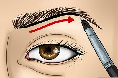 How to Apply Egyptian Eye Makeup