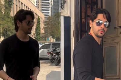Sidharth Malhotra Looks Handsome In Casuals As He Gets Papped In The City Ahead Of Yodha Teaser Release; Watch