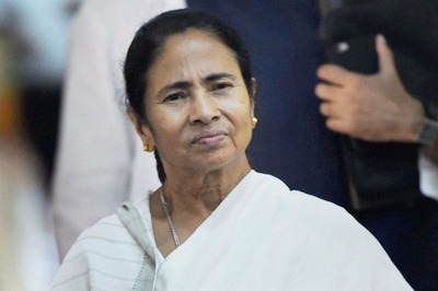 Mamata Abolishes Cap on Buying Property for Govt Employees