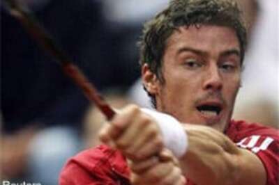 Safin dumped out of French Open