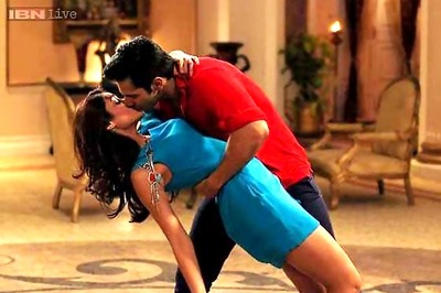 Varun Dhawan finally gets to kiss in 'Main Tera Hero'