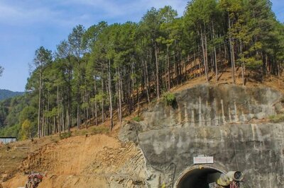 Uttarkashi Tunnel Rescue Op: Ambulances, Chinook for Airlifting, What Next for 41 Trapped Workers?