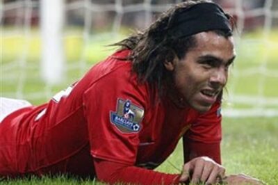 Real Madrid begin talks for Tevez: Report