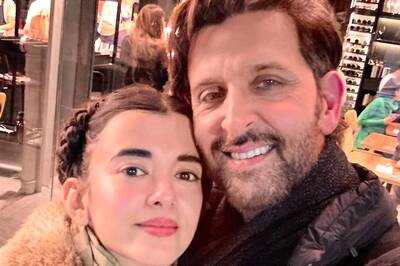 Hrithik Roshan Wishes 'Supermom' Pinkie On Her 70th Birthday With An Adorable Video; Saba Azad Reacts