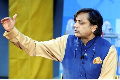Shashi Tharoor Says BJP Workers Threatened to Kill Him, Vandalised Office Over 'Hindu Pakistan' Remark