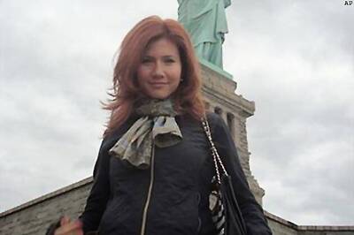 Russian spy Anna will reveal all for $ 250,000