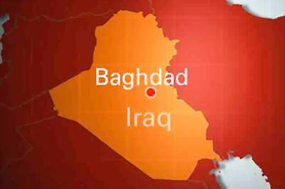 Bombs hit Shi'ite pilgrims in Iraq, kill 15