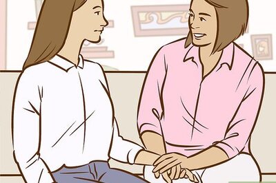 How to Talk to Someone with Disordered Eating During the Holidays