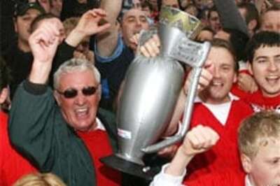 ManU win EPL as Chelsea draw Arsenal