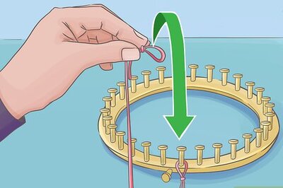 How to Knit on a Loom