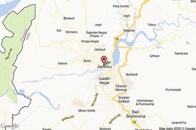 Pakistan violates LoC truce, Indian troops retaliate