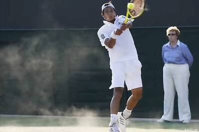 82nd-ranked Lu upsets Roddick at Wimbledon