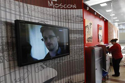 France rejects asylum request from Edward Snowden