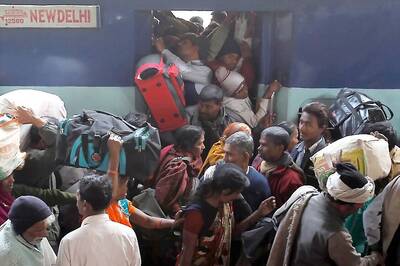 Railways Bows to Criticism, Won't Levy Penalty on Passengers for Excess Baggage