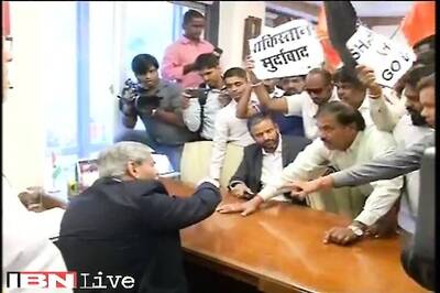 Shiv Sena workers storm BCCI headquarters to protest against any cricketing ties with Pakistan