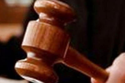 Karnataka HC Expresses Displeasure Over Compliance Report on Illegal Hoardings, Calls it 'Eye-wash'