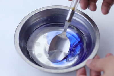 How to Clean White Leather