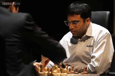 Viswanathan Anand joint ninth after sedate start in World Rapid