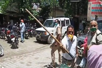 Videos of SDM Beating up Youths go Viral in UP's Ballia; CM Adityanath Suspends Officer