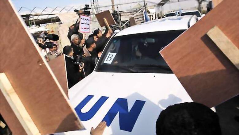 Palestinians hurl shoes at visiting UN chief