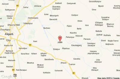 Armed robbers loot Rs 19 lakh from bank
